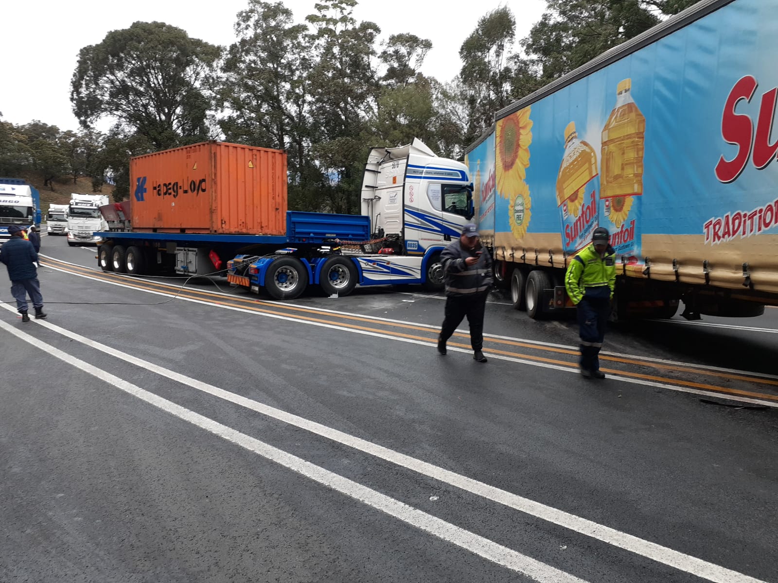 Paramedics Say No One Was Hurt In Multiple Vehicle Crash Along N3 Van Paramedics Say No One Was Hurt In Multiple Vehicle Crash Along N3 Van