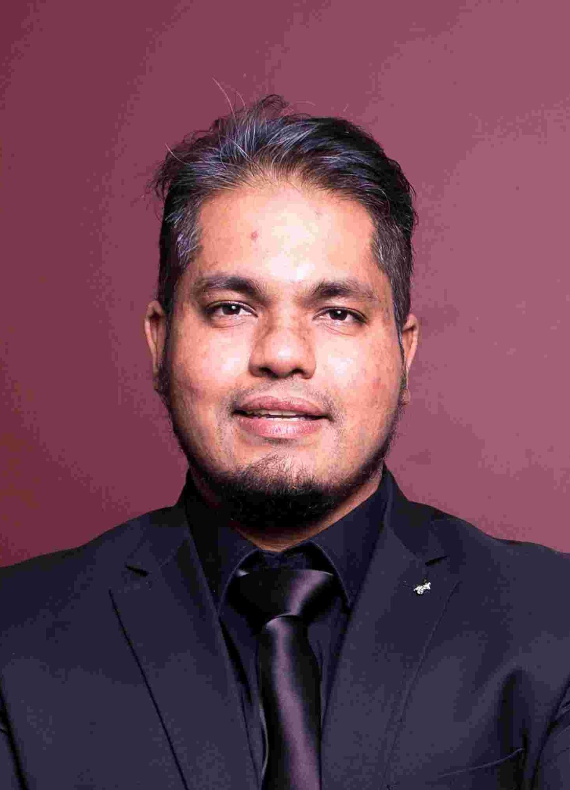 Dr. Shaheen Khan